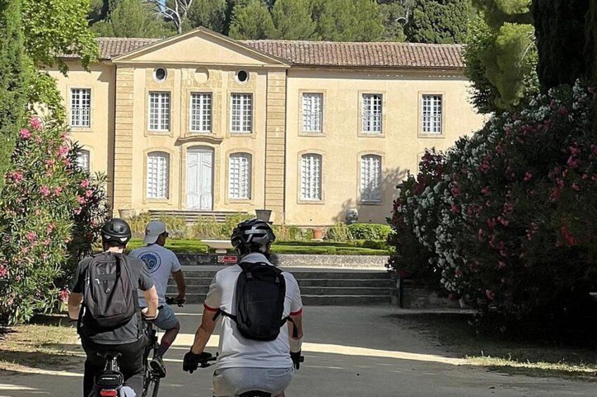 Montpellier Guided Tour Source of the Avy by Electric Bike 5
