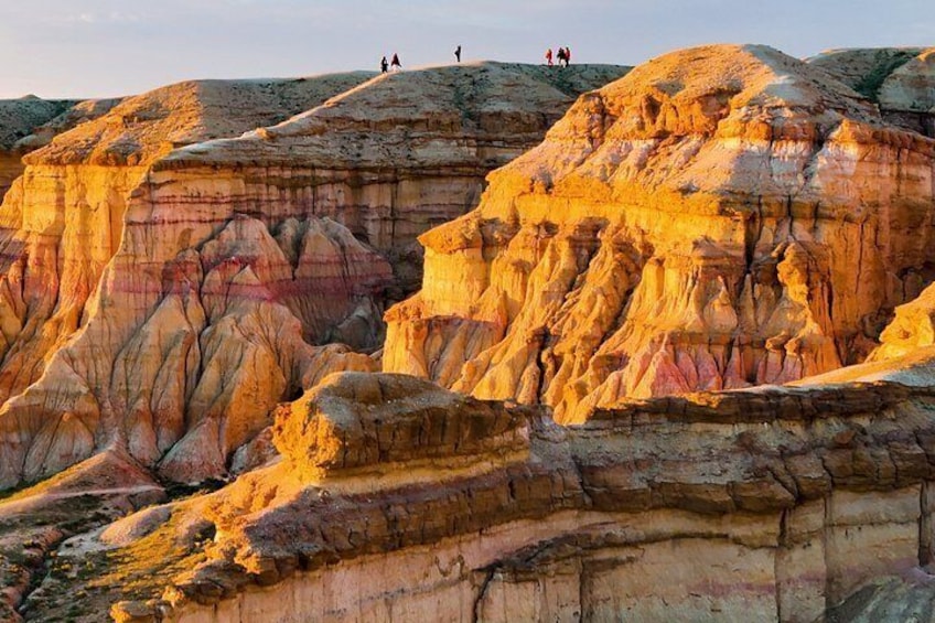 Gobi Desert Expedition: Flaming Cliffs, Dunes & Nomadic Life 2