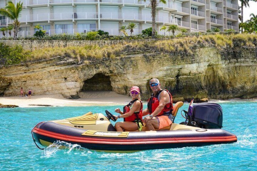 Yoho Pirates Premium Self Drive Speedboat Tour in St. Maarten 3