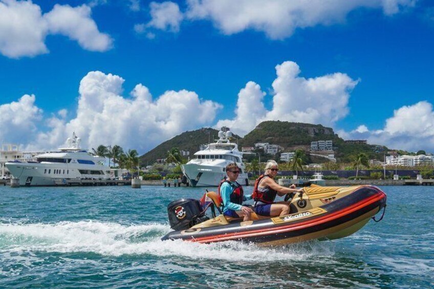 Yoho Pirates Premium Self Drive Speedboat Tour in St. Maarten 4