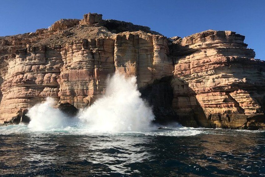 Kalbarri Sunset Cruise Along Island Rock & Coastal Cliffs 2