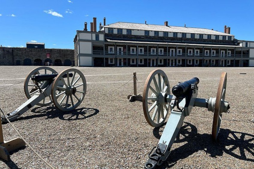 Private 5 Hour Halifax & Peggy Cove Tour with Citadel Hill 2
