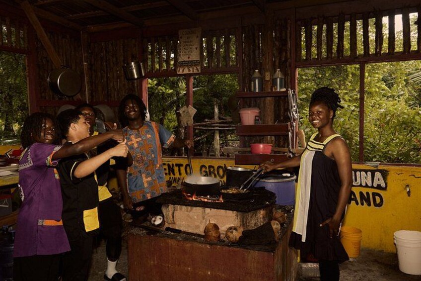 Hopkins Kayaking and Garifuna Cooking Experience 1