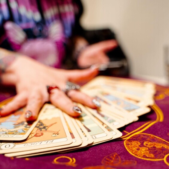 Picture 15 for Activity Barcelona: Mystic Tarot Painting Experience + Unlimited Wine 2