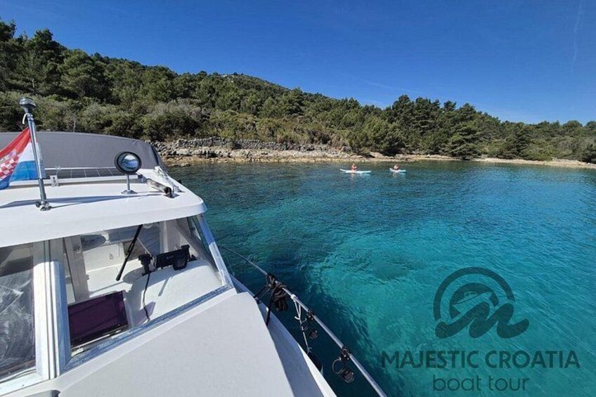 Zadar: 3 Islands Escape Boat Tour w/ Drinks, SUP & Snorkeling 4