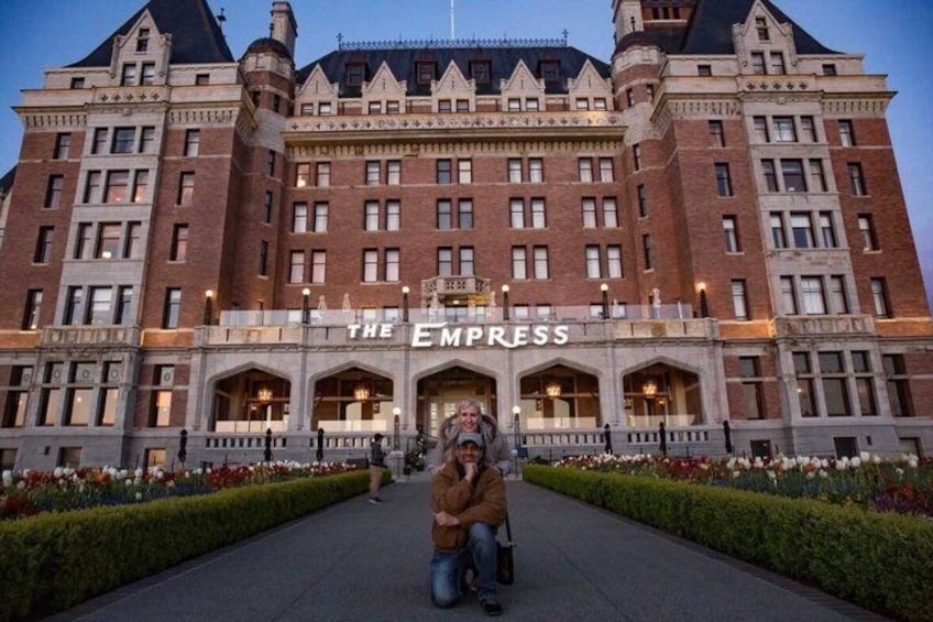 Scenic Victoria Pedicab Tour - 2 hrs 4-8 People 2