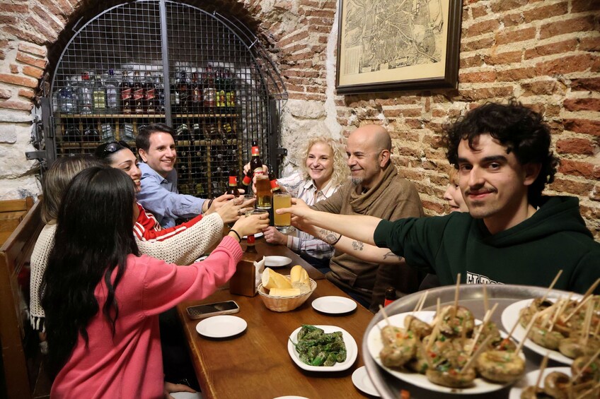 Madrid: Tapas & Wine Tour with Local Guide Small Group 3