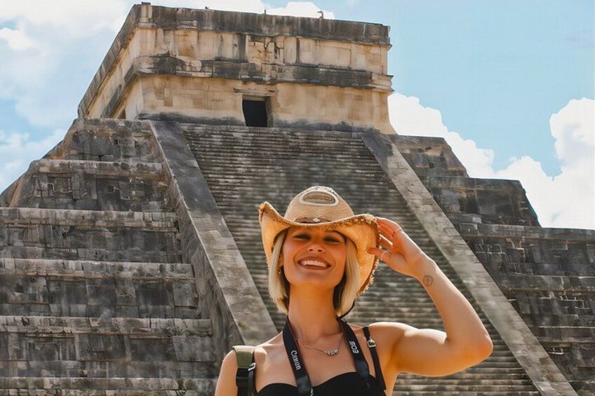 Chichen Itza Authentic Tour + Cenote swim + Buffet + Valladolid 1