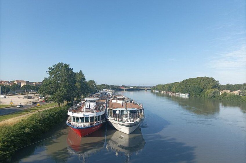Private Avignon Walking Tour Popes Palace and Pont dAvignon 3