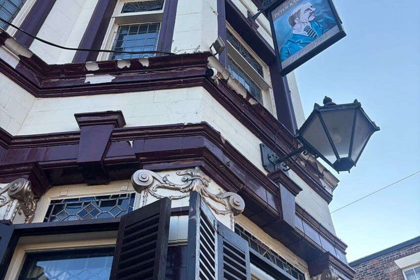 Liverpool Historic Pub Walk: Local Stories & Small Groups 2