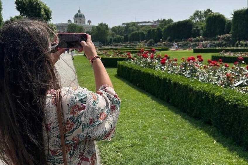 Vienna Gardens City Tour Including Belvedere Palace 5
