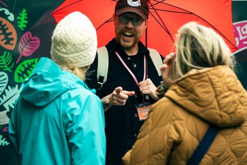 History of Glasgow Walking Tour With A Comedian 2