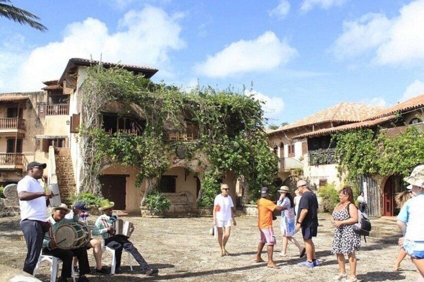 Private City Tour Punta Cana to Santo Domingo + Altos de Chavón 5