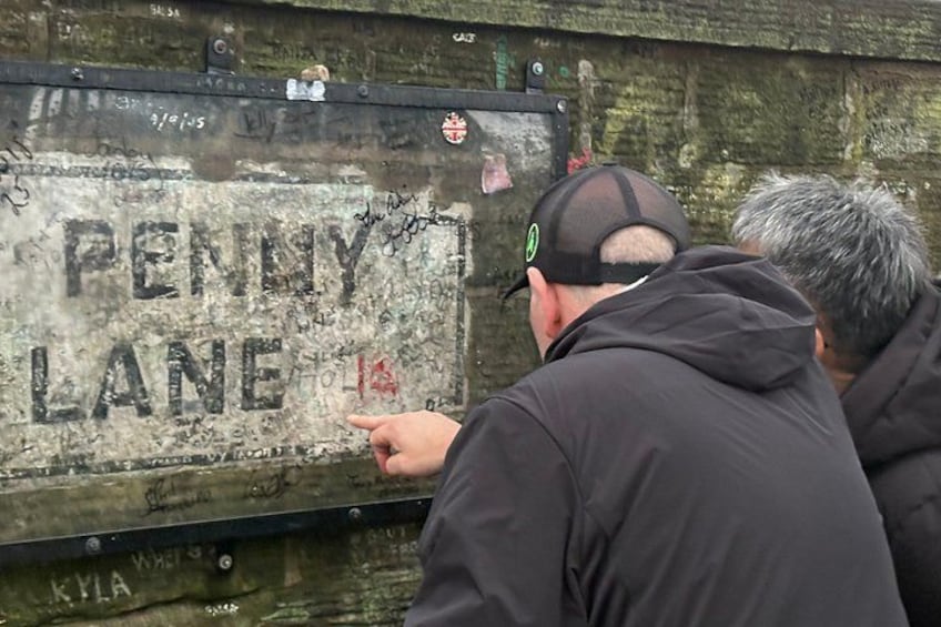 Private Liverpool Beatles Taxi Tour + Cavern Finale 2