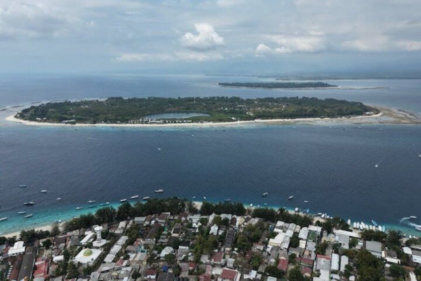 Private Gili Snorkeling Tour: Turtles, Reefs + GoPro & Drone 2