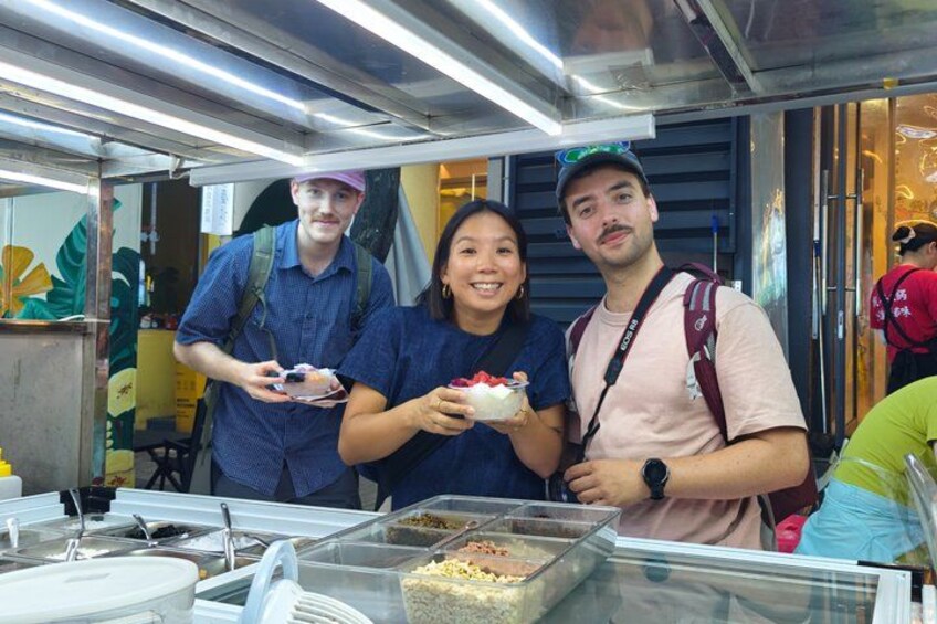 Free Walking Tour in Chengdu, Experience the city like a Local 3