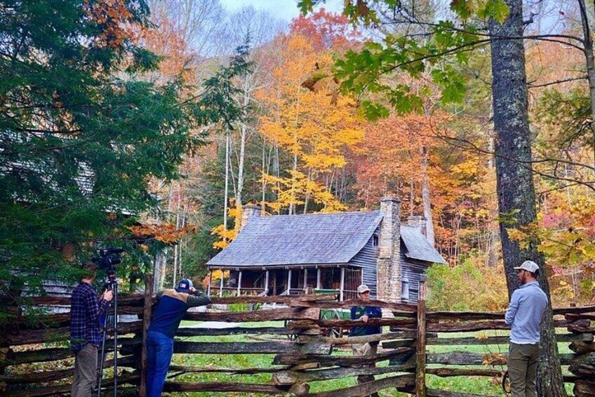 Blue Ridge Parkway and Waterfall Hiking Tour from Asheville 4