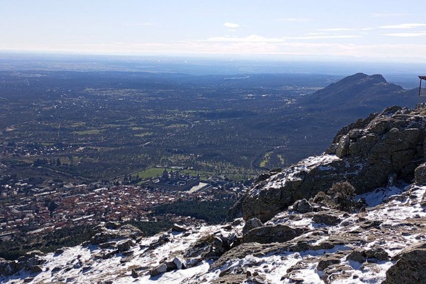 Hiking Boutique with Official Guide in Madrid 1