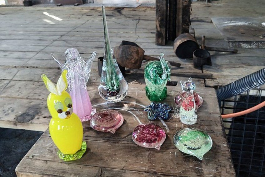 Glassblowing Workshop, Craft Beer & Volcanic Landscape Hike 5