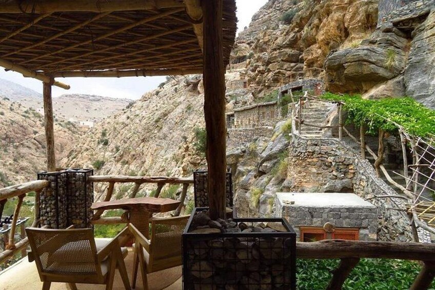 Private Guided Tour to Oman’s Green Mountain Jebel Akhdar 2