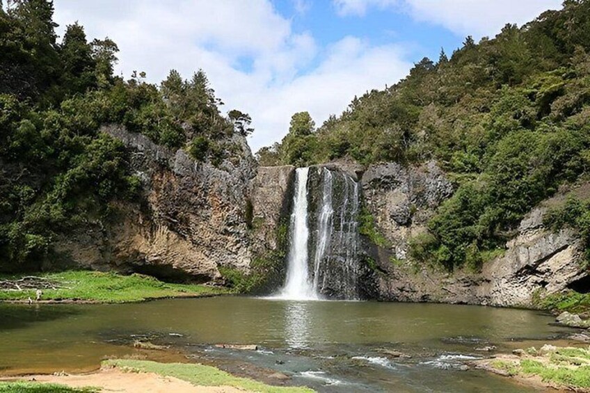 Auckland Waterfall Tour 1