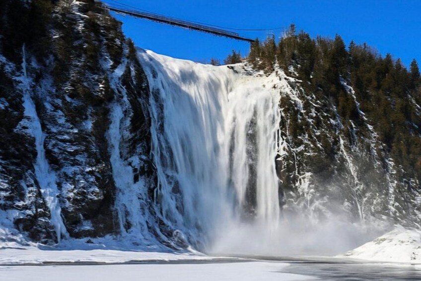 Private tour of the Montmorency Falls of 2h e-SUV 7 places 4