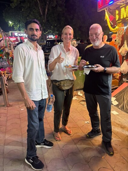 Picture 3 for Activity Old Delhi Tour With Street Food, Spice Market & Tuk-Tuk Ride 2