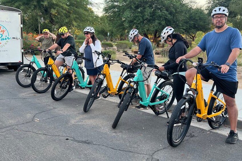 Ultimate Celebrity, Architecture & City E-Bike Tour 2