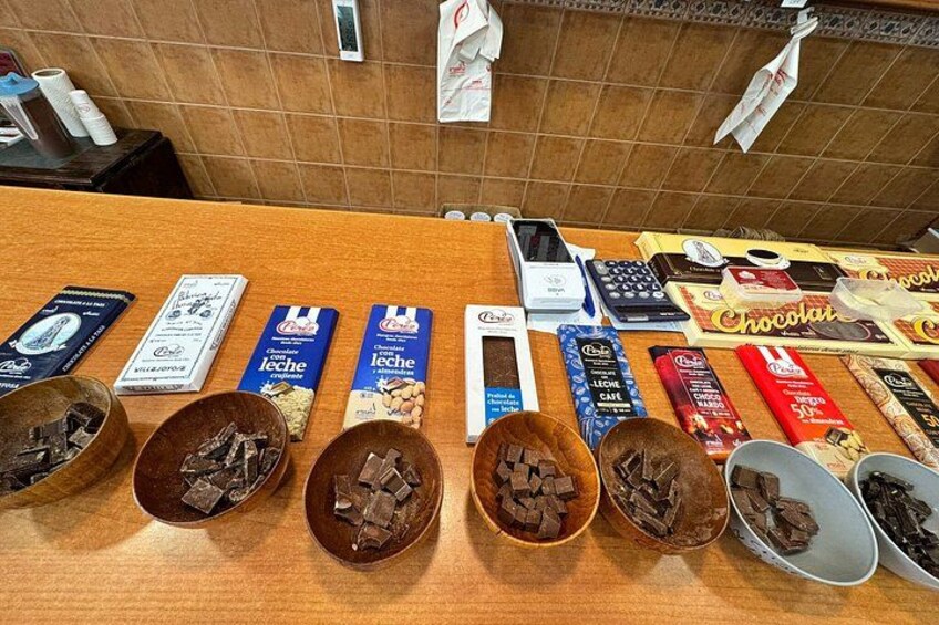 Visit 2 Chocolate factories and village of colorines, Villajoyosa 5