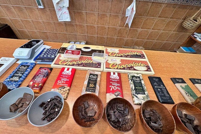 Visit 2 Chocolate factories and village of colorines, Villajoyosa 2