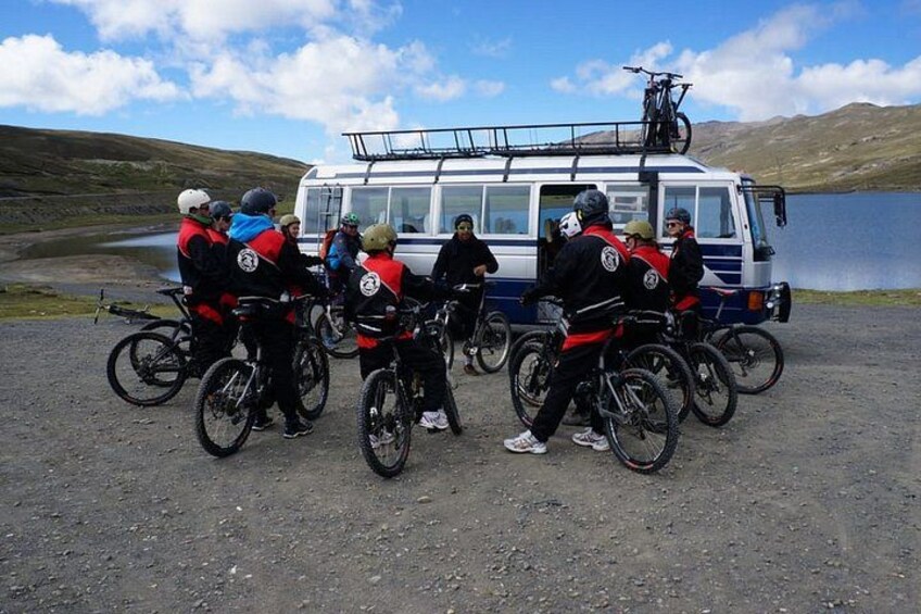 Bolivias Iconic Death Road Bike Adventure in La Paz 3