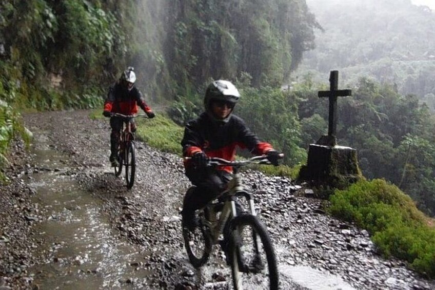 Bolivias Iconic Death Road Bike Adventure in La Paz 5