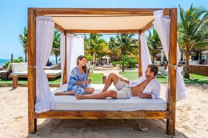 Cartagena Rosario Islands 3 club beach VIP, big island 3