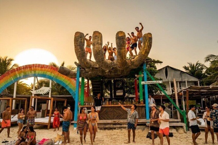 Cartagena Rosario Islands Boat Tour I’m baru cholon end party 4