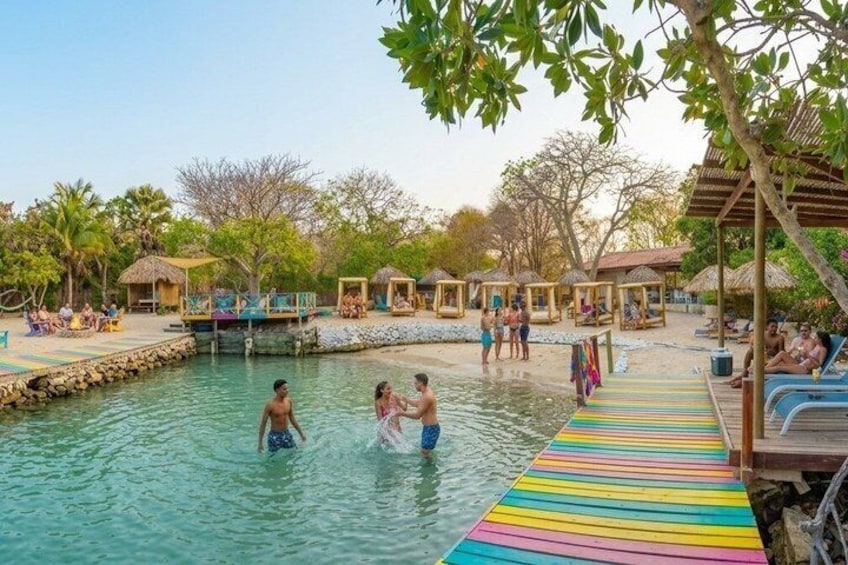 Cartagena Rosario Islands 3 club beach VIP, big island 3