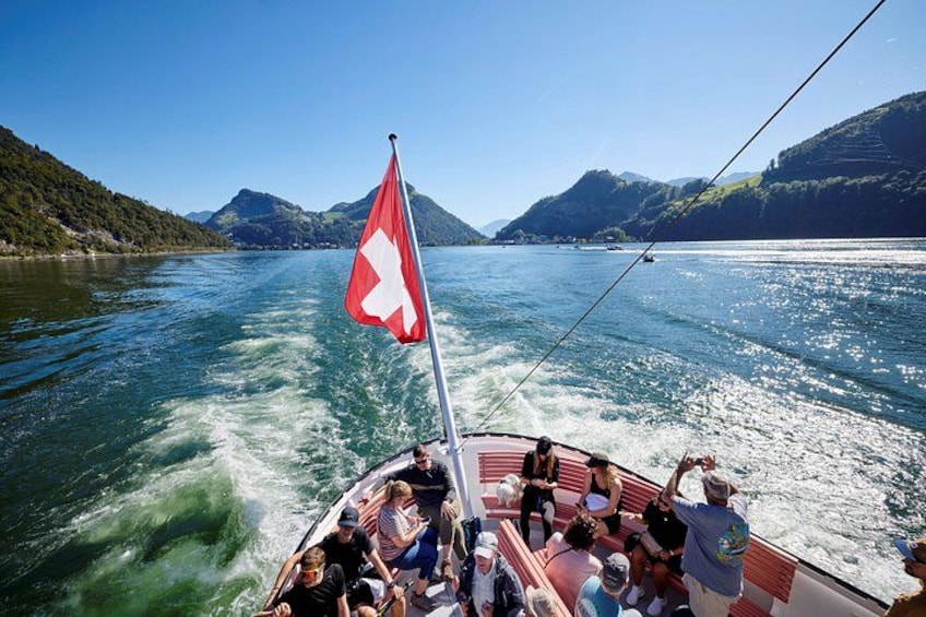 Lake Lucerne 1 Hour Discovery Cruise 2