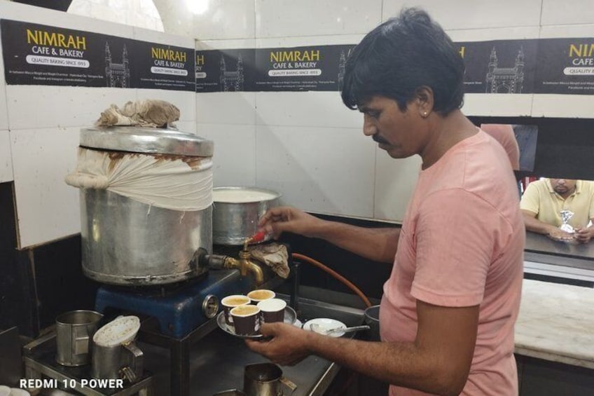 Hyderabad: Old City Palace, Museum & Residency with Cultural Walk 2