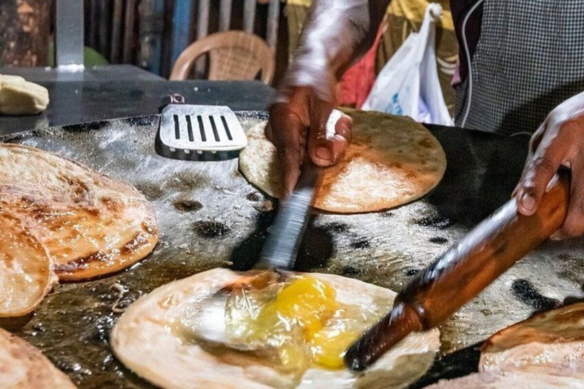 Private Kolkata Street Food and Heritage Tour with Tastings 2