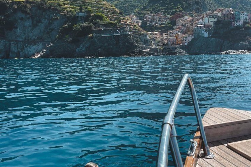 Cinque Terre Shared Tour with Swim Stops 5