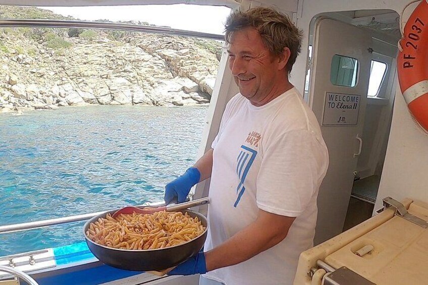 Fishing on the Island of Elba with lunch on board 5