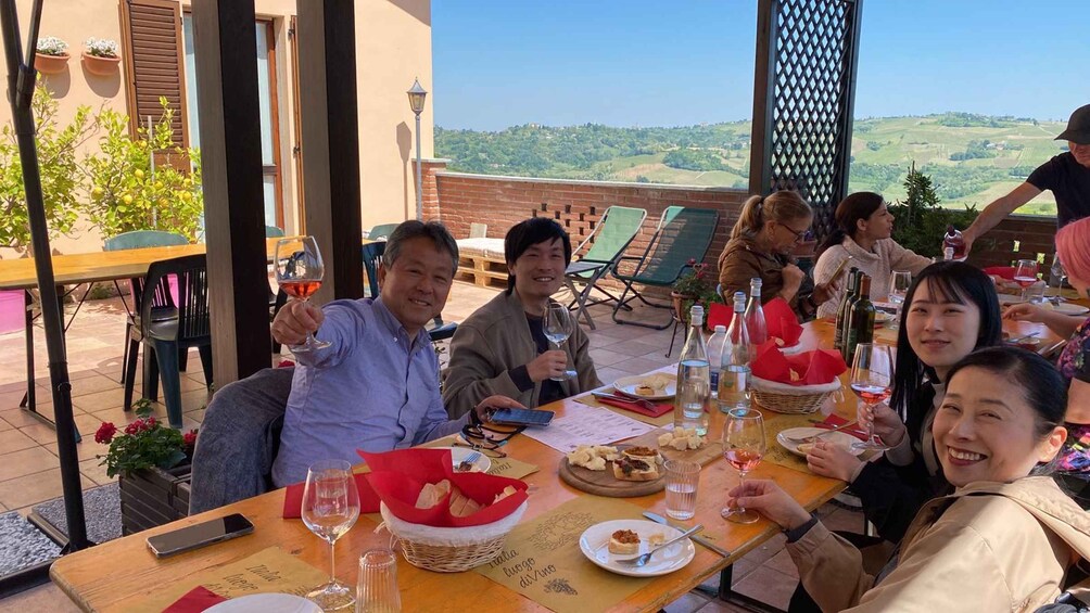 Picture 20 for Activity Harvest Summer Vineyard Milan’s Perfect Wine Tasting Lunch 5