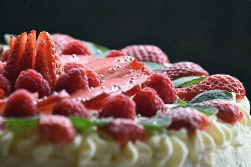 Avignon High-End Shopping & Gourmet Food-Wine Tour 5