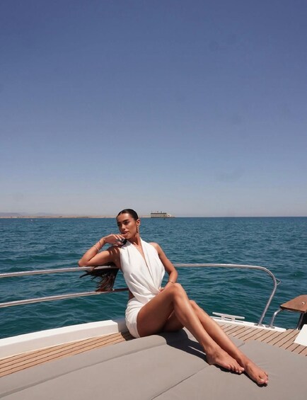 Valencia: Private Motorboat Cruise with Drinks ☀️ 3