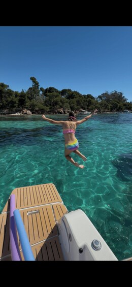 Picture 13 for Activity Cannes: Private boat trip with skipper to the Lérins Islands 2
