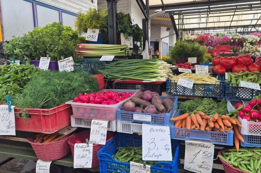 Central Market Guided Tour with Food Tasting from Riga 1