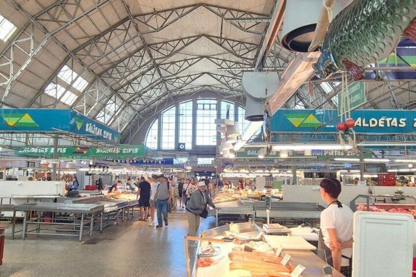 Central Market Guided Tour with Food Tasting from Riga 4