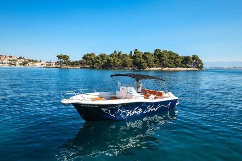 Zadar: Half Day Private Luxury Boat Experience *ALL INCLUDED* 5