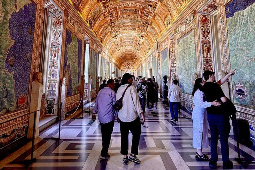 Skip-the-line ticket to the Vatican Museums and Sistine Chapel 1