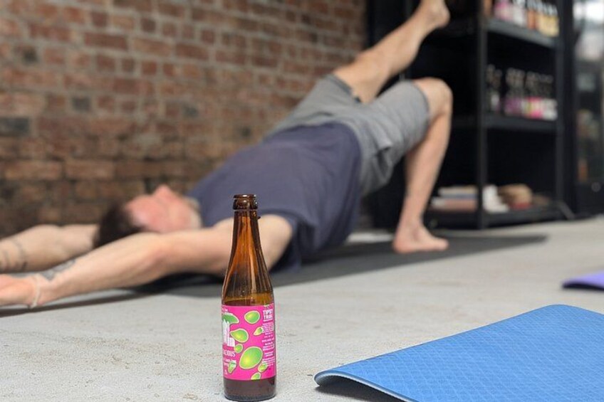 Brussels: Beer Yoga 1 hr Session Led by Experienced Instructor 4