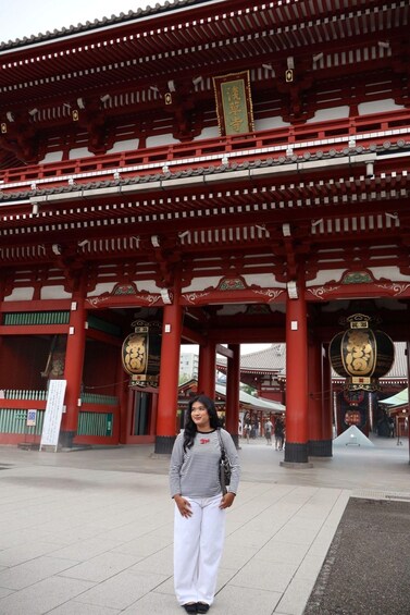 Picture 41 for Activity Tokyo: Asakusa Private Photoshoot – Kaminarimon & Senso-ji 4